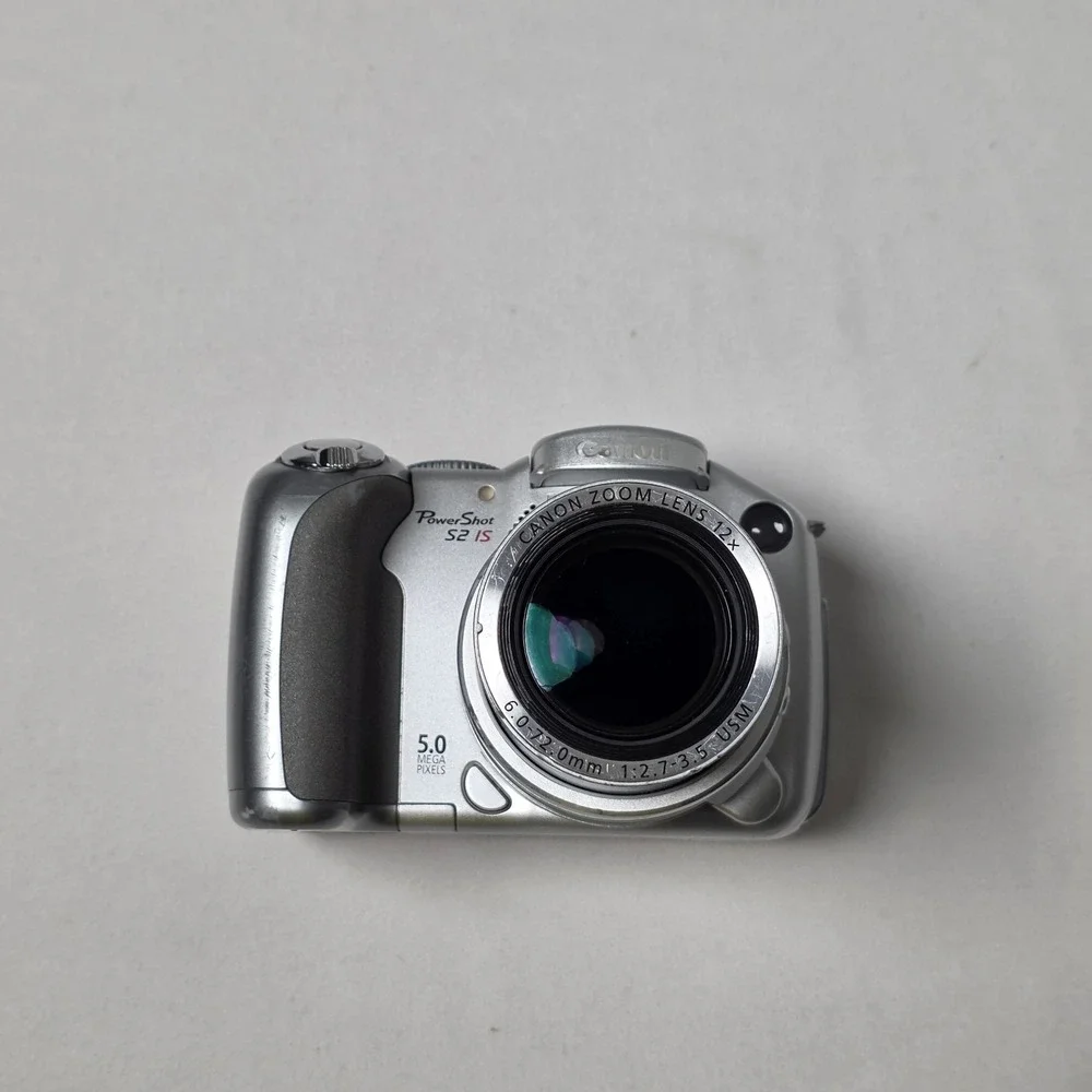 Canon PowerShot S2 IS Digital Camera‎ 5.0MP 12x Zoom PC1130 FOR PARTS ONLY